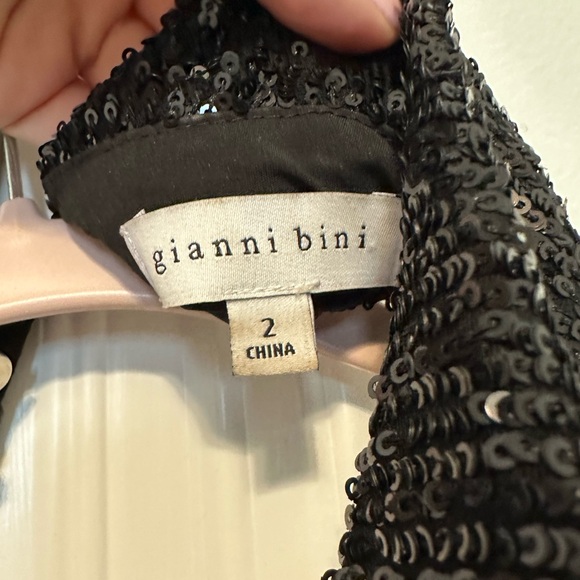 Gianni Bini sequin top - Picture 3 of 6